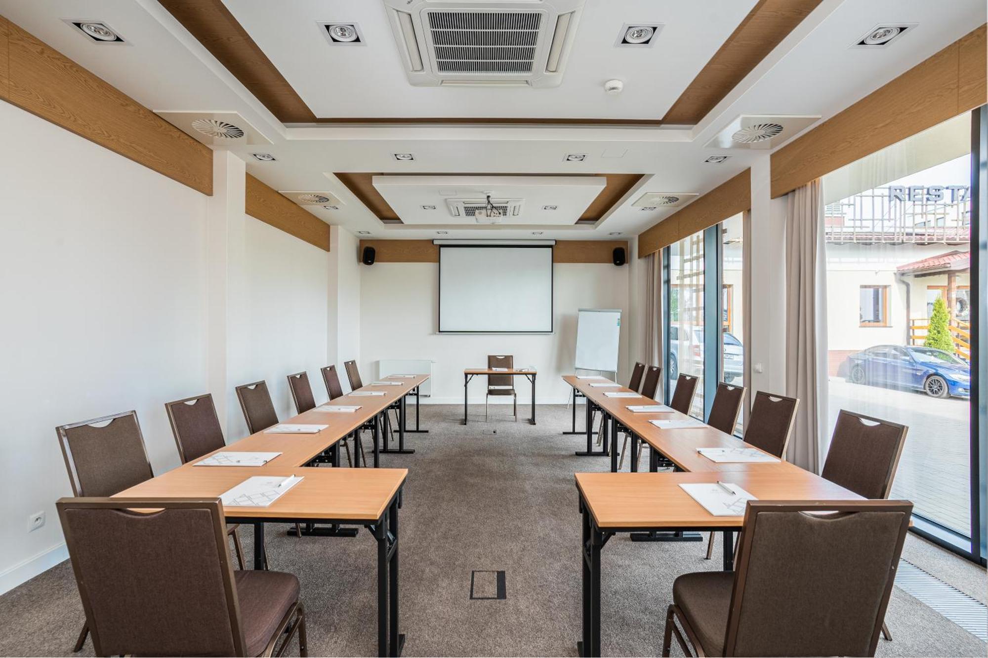 גדנסק Hotel Platan מראה חיצוני תמונה